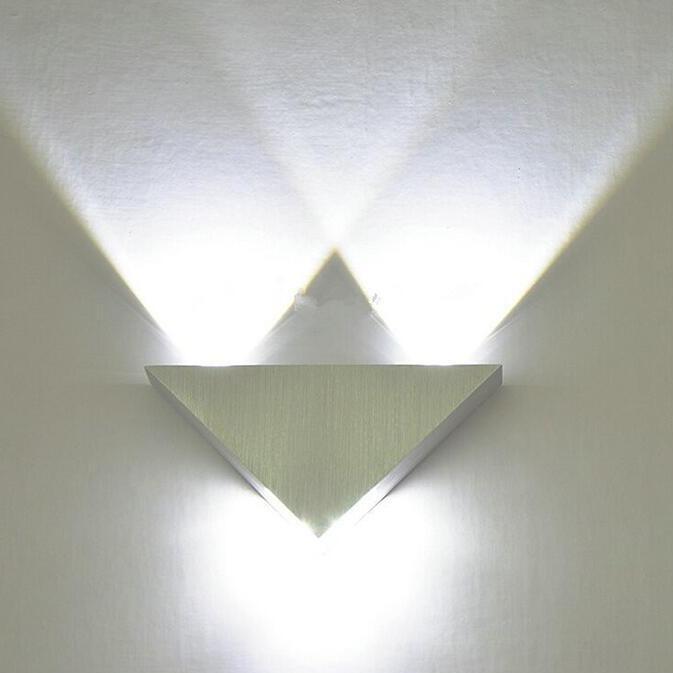 applique-murale-triangle-4.jpg - Lampe de chevet de bureau