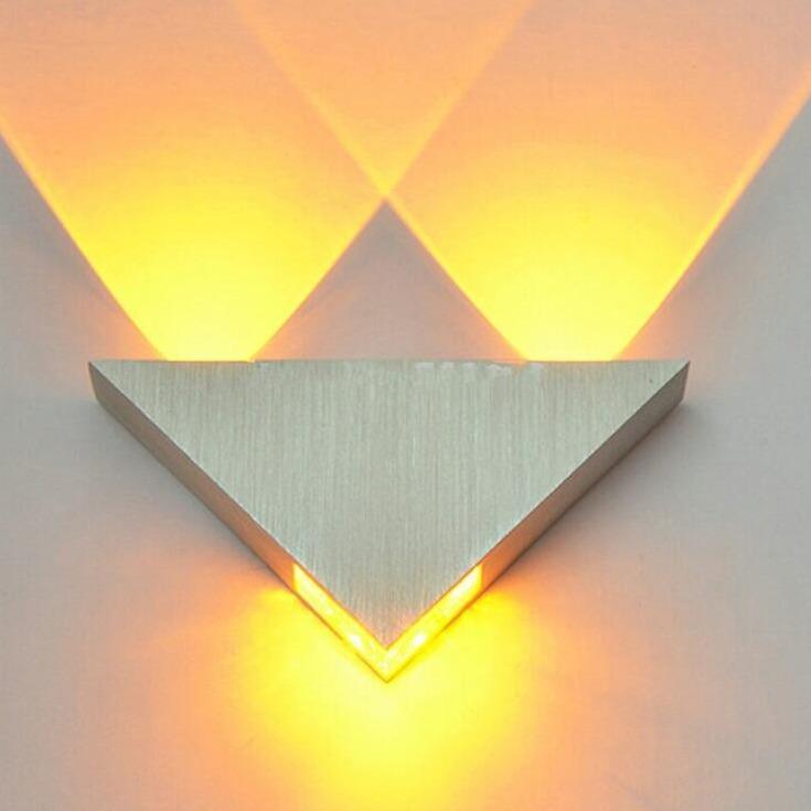 applique-murale-triangle-5.jpg - Lampe de chevet de bureau