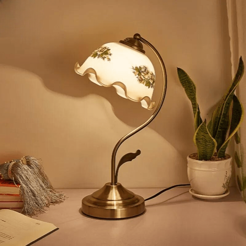 doree-lampe-de-chevet-baroque-55685047615821.png - Lampe de chevet de bureau