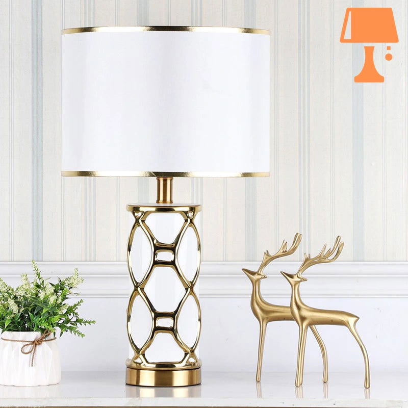lampe-blanche-ceramique-design-6675718.jpg - Lampe de chevet de bureau