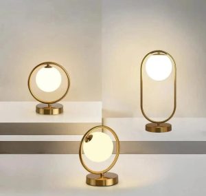 Lampe de chevet moderne