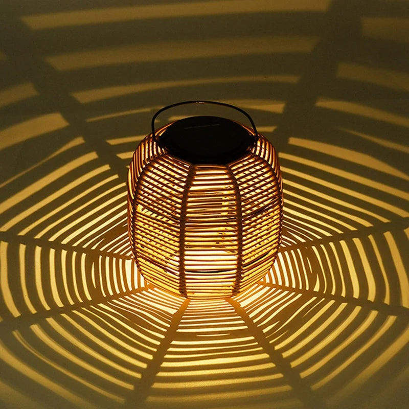 lampe-poser-solaire-effet-rotin-poignee-01.jpg - Lampe de chevet de bureau