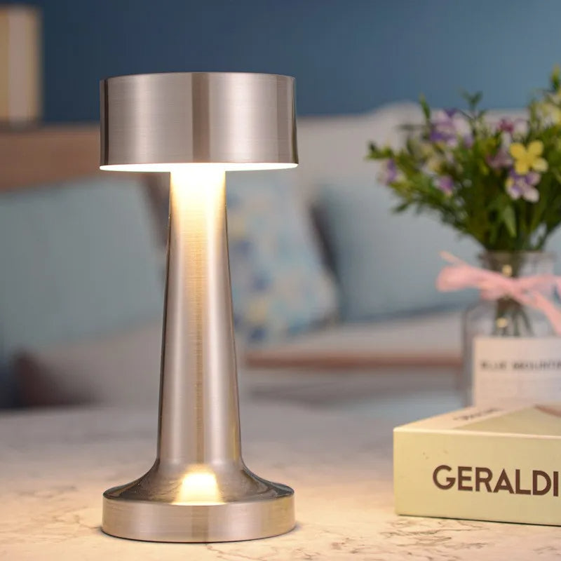lampe-poser-tactile-led-style-moderne-02.jpg - Lampe de chevet de bureau