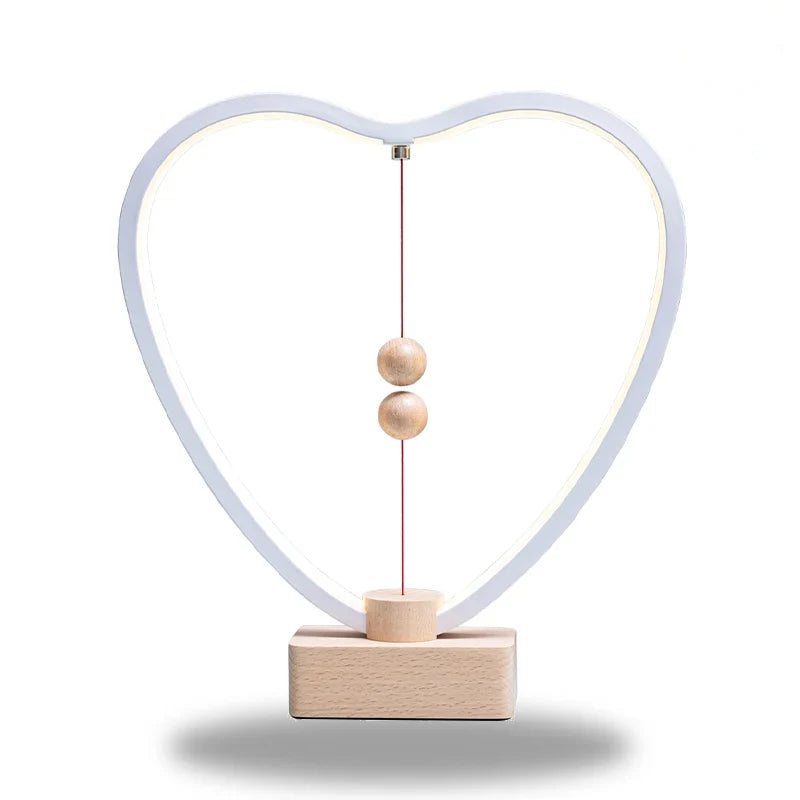 lampe_de_chevet_bois_coeur-6675061.jpg - Lampe de chevet de bureau