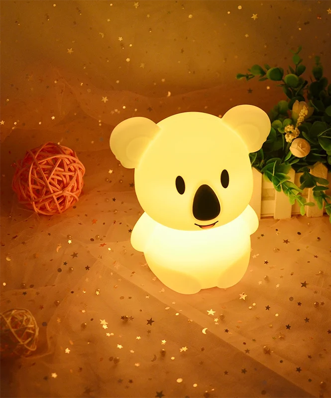 lampe_de_chevet_koala_allumee-6686032.png - Lampe de chevet de bureau
